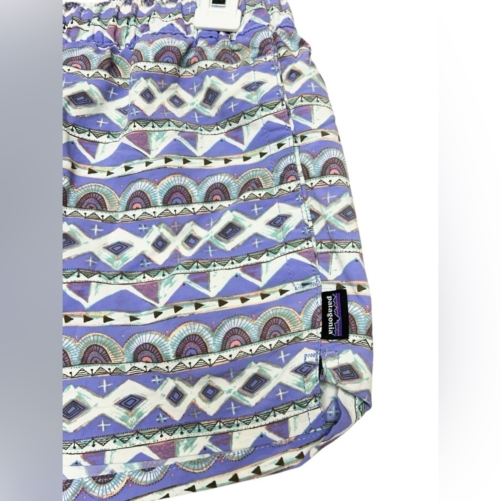 Patagonia Barely Baggies Shorts 2½” Aztec Bohemian Purple Print Size Small - Picture 4 of 8